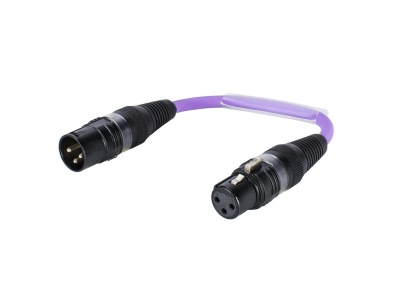 Cabo de ligação XLR com conectores preto e cabo violeta