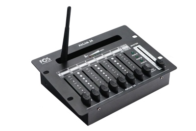 Controlador de luz preto FCS AirLink 24 com antena e controlos deslizantes.