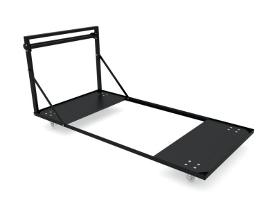 Estrutura metálica preta com rodas em fundo branco