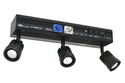 Trilho de iluminação preto com três focos ajustáveis e conectores na parte superior