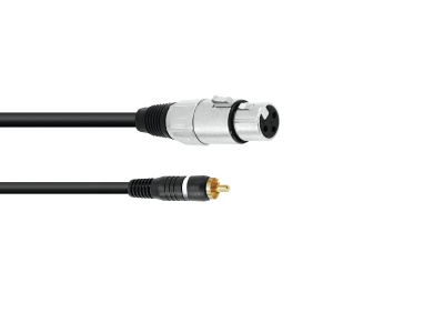 Cabo com ficha XLR de 3 pinos e ficha RCA dourada em fundo branco