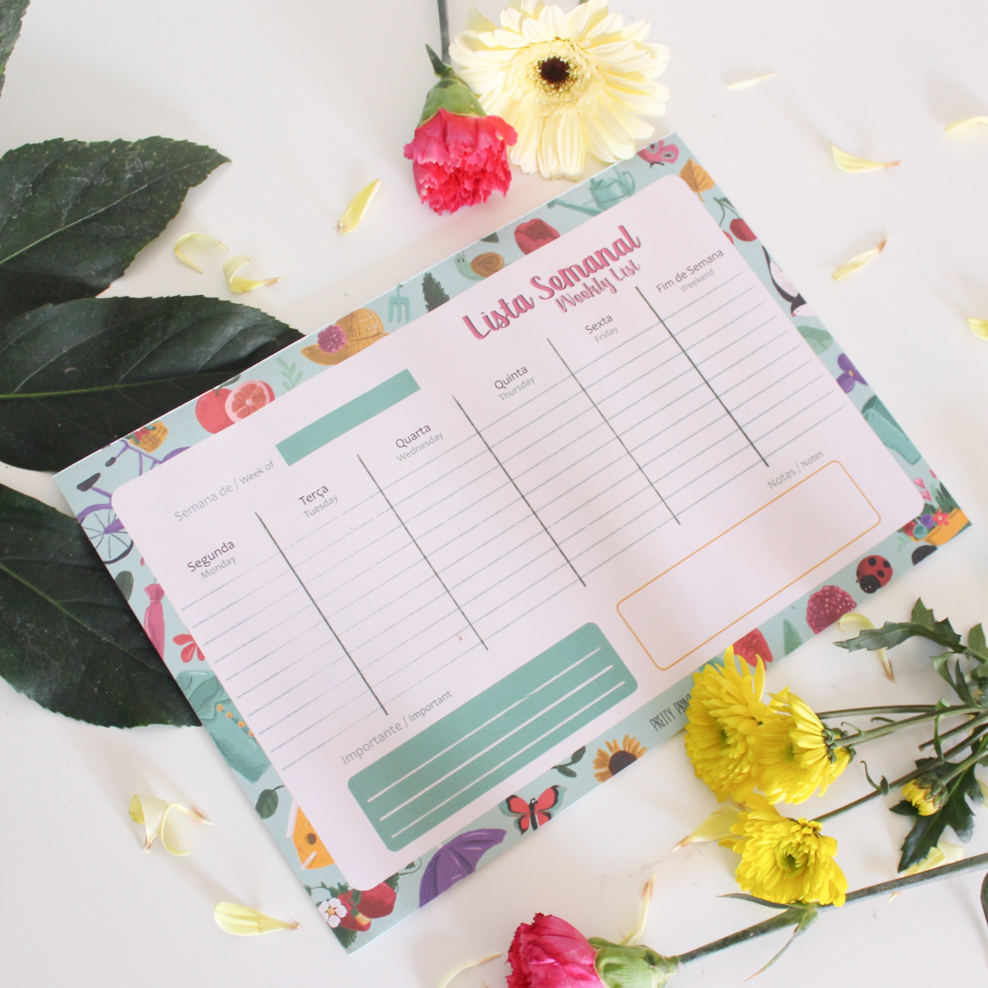 Bloco semanal de planeamento com layout floral e texto 