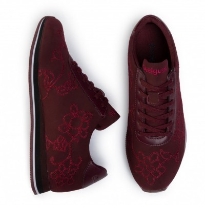 Sapatilhas desportivas vinho bordadas com flores vermelhas