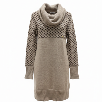 Vestido de malha castanho claro e castanho escuro com padrão de bolinhas e gola alta