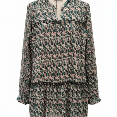 Vestido de manga comprida com padrão estampado em bege, verde-escuro e rosa