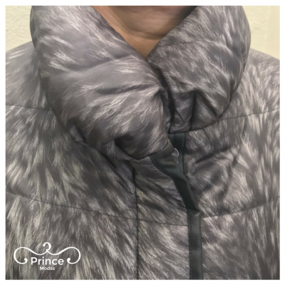 Casaco acolchoado cinzento com gola alta almofadada