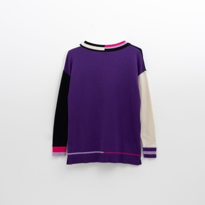 Camisola de malha colorida com mangas e decote blocado