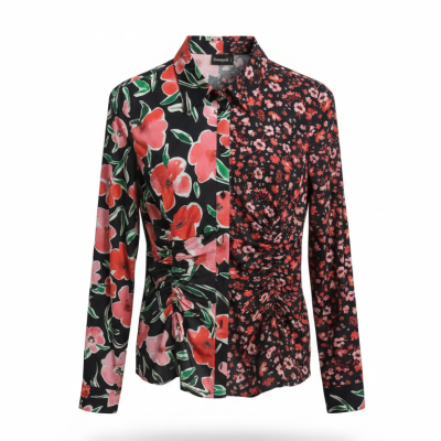 Camisa feminina de manga comprida com padrão floral dividido, vermelha, rosa e verde sobre fundo preto.