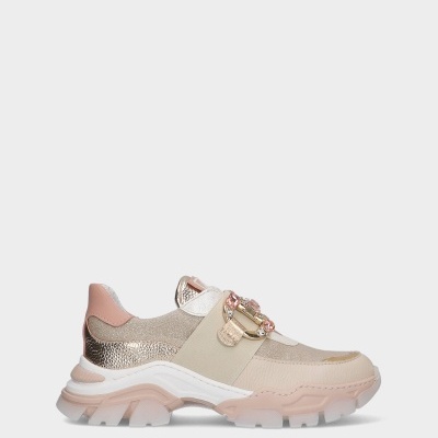Ténis feminino bege com sola grossa branca e rosa e enfeite dourado com pedras