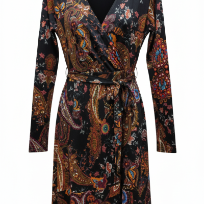 Vestido étnico com mangas compridas e cinto