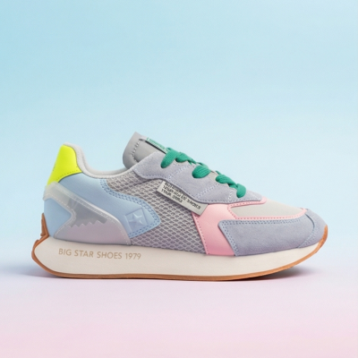 Ténis desportivo colorido com detalhes em várias cores e inscrição BIG STAR SHOES 1979 na sola