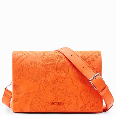 Mala carteiro laranja com padrão floral em relevo e alça ajustável