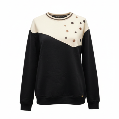 Sweatshirt feminina bicolor preta e bege com bolinhas marrons e pretas no peito