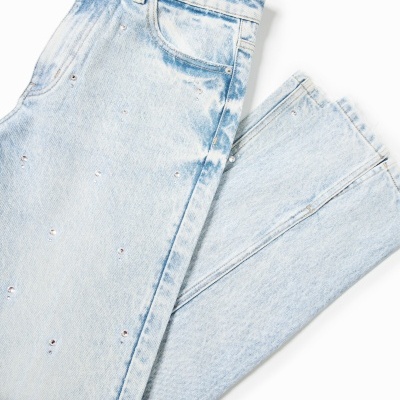 Calças de ganga azuis claras com detalhes brilhantes e etiqueta Desigual