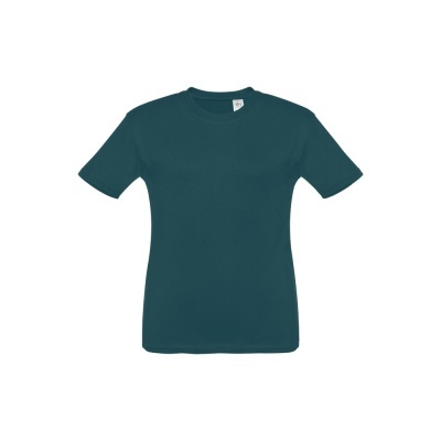 T-shirt verde escura em fundo branco