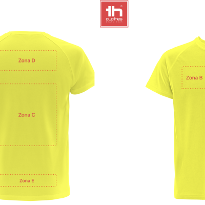 Dois t-shirts amarelos com zonas demarcadas para personalização