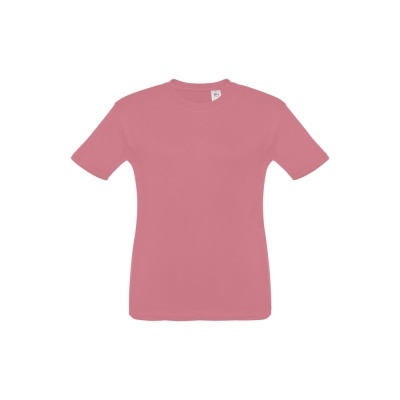 T-shirt rosa com gola redonda em fundo branco