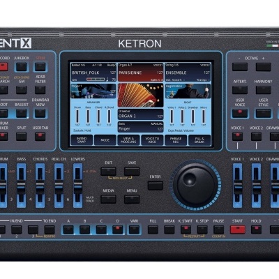 Controlador musical Ketron Event X preto com ecrãs coloridos e botões azuis