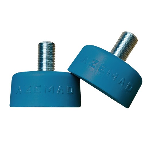 Batentes de porta azuis com parafusos metálicos e palavra AZEMAD