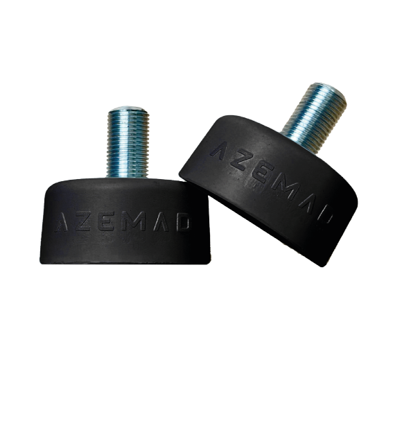 Pés móveis borracha preta com rosca metálica prateada e marca AZEMAD