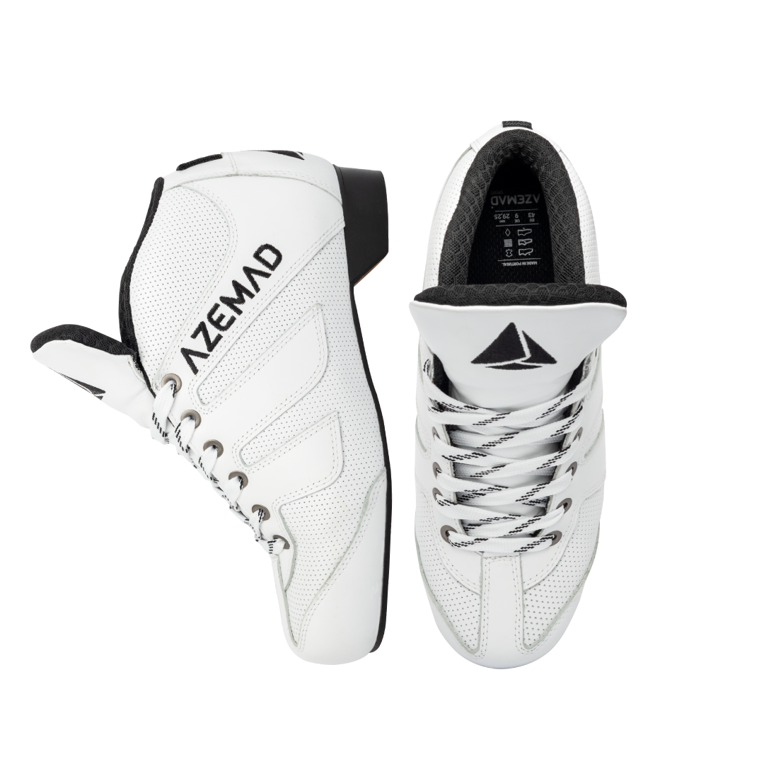 Sapatilhas brancas Azemad com sola preta e detalhes pretos