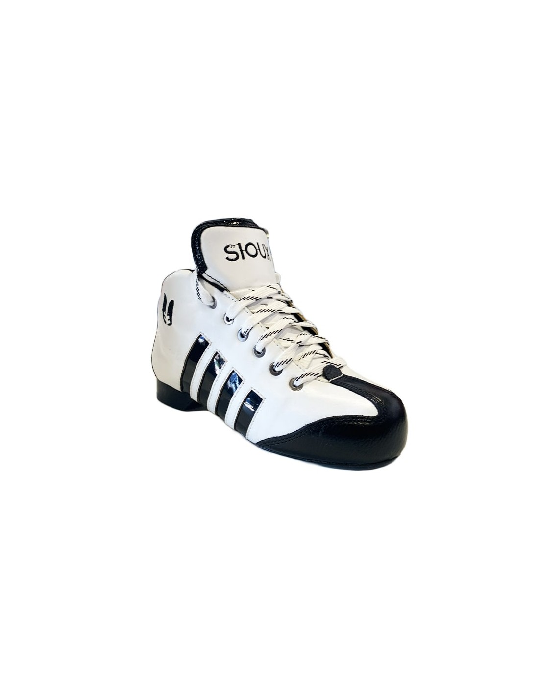 Sapato de dança desportiva branco e preto com texto sioux