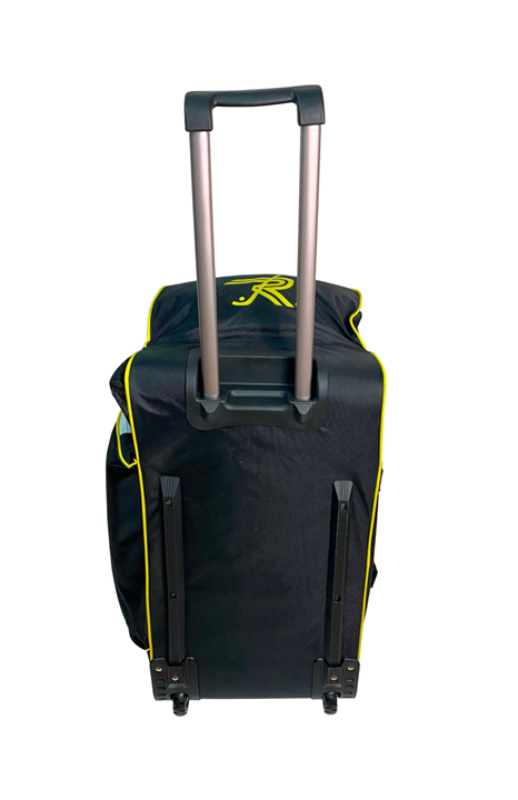 Mala preta com detalhes amarelos e alças telescópicas