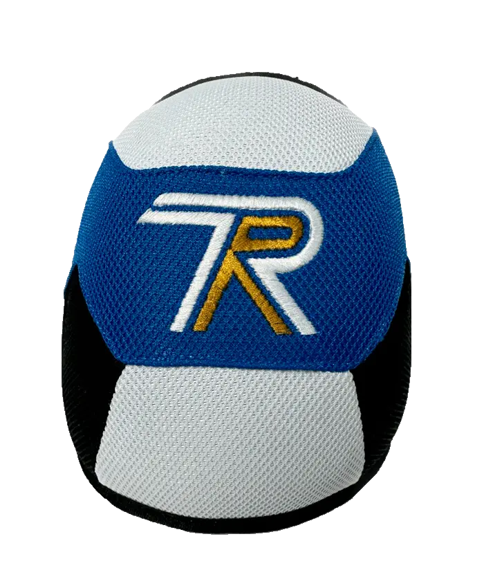 Bola de malha branca, azul e preta com logo bordado T e R