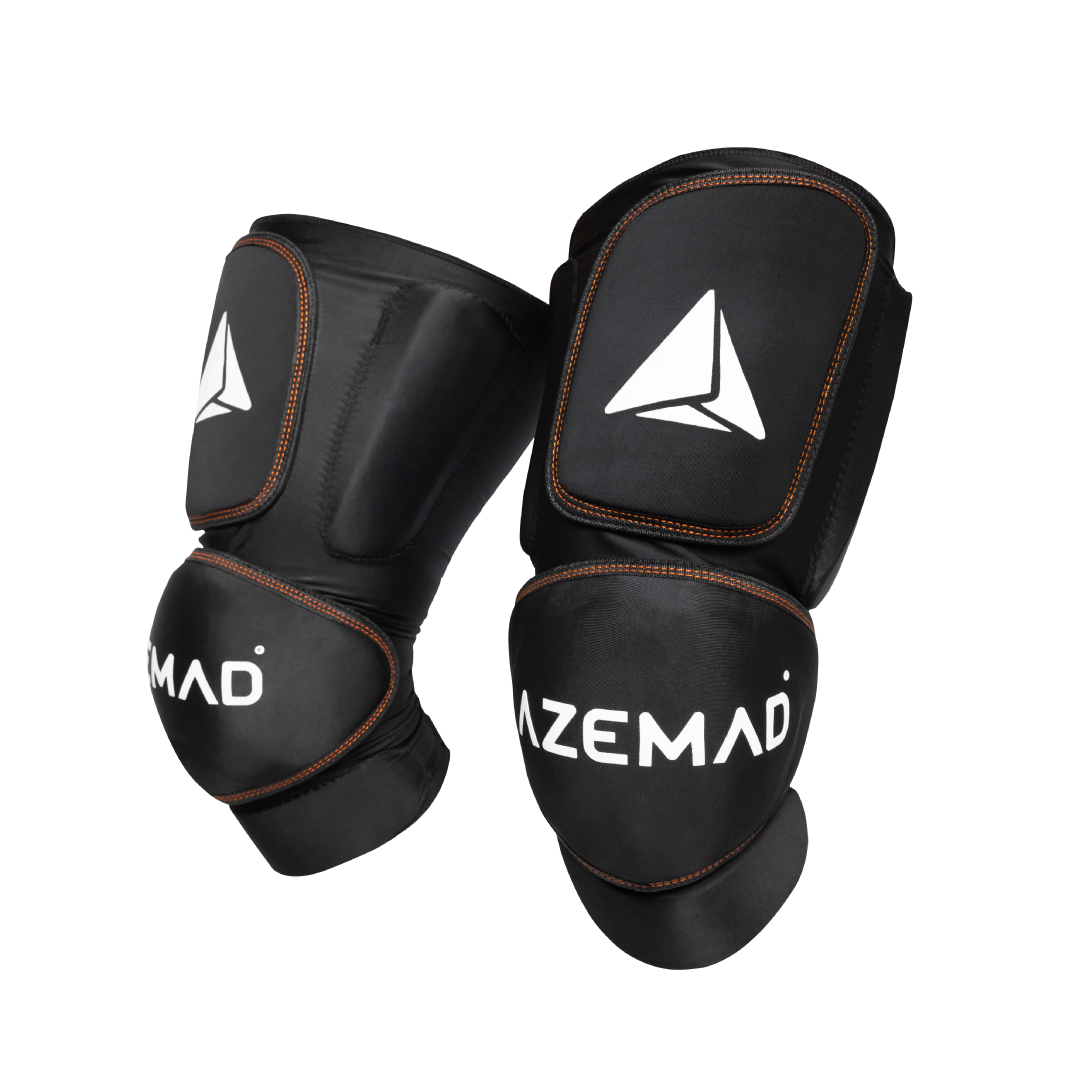 Par de joelheiras pretas AZEMAD com detalhes em branco e costuras laranja