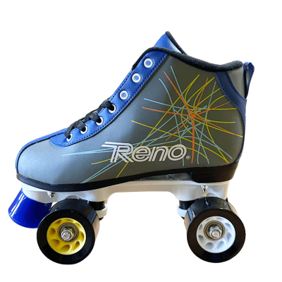 Patim cinza e azul com quatro rodas coloridas e estampa de linhas na lateral