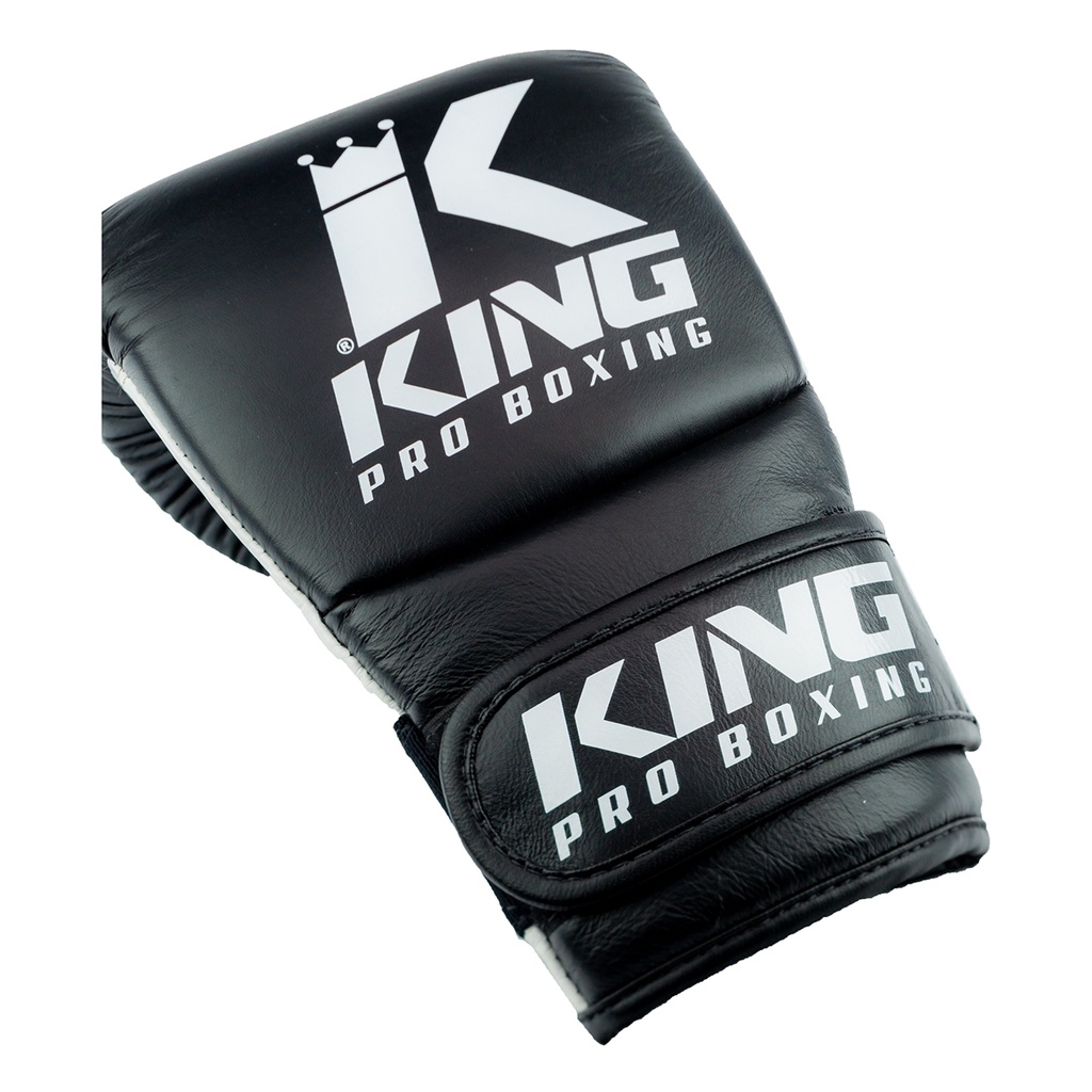 KPB Bag Gloves Luvas de boxe KING PRO BOXING em couro preto com letras brancas.