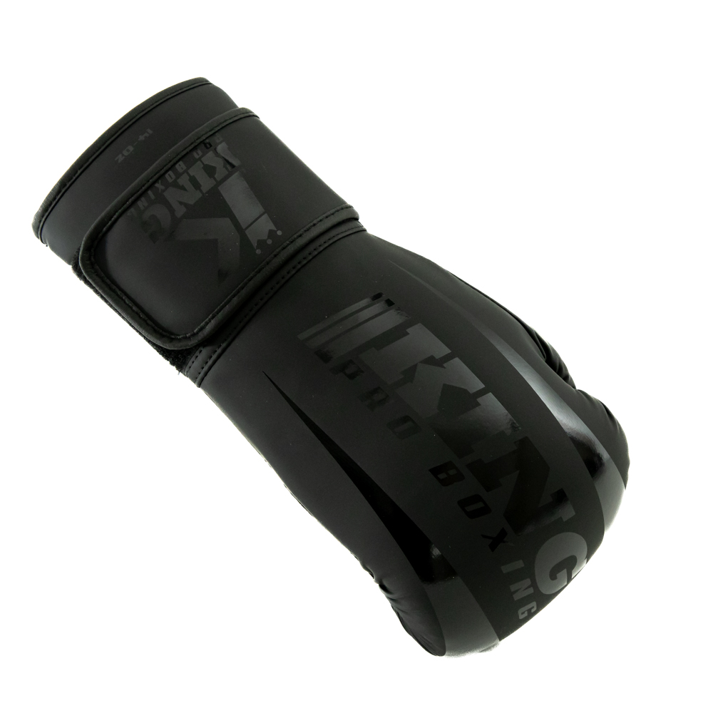 KPB REVO 4 Luva de boxe preta com texto IKING e WARRIOR BOXING