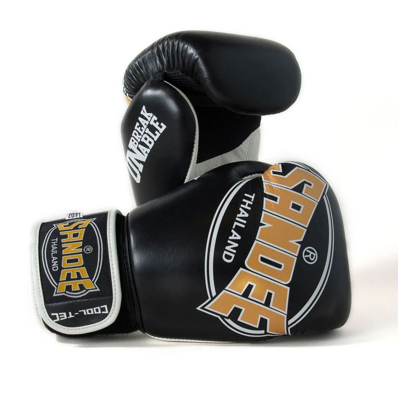 Sandee Cool Tec - Preto PU Luvas de boxe pretas SANDEE THAILAND com texto branco e amarelo
