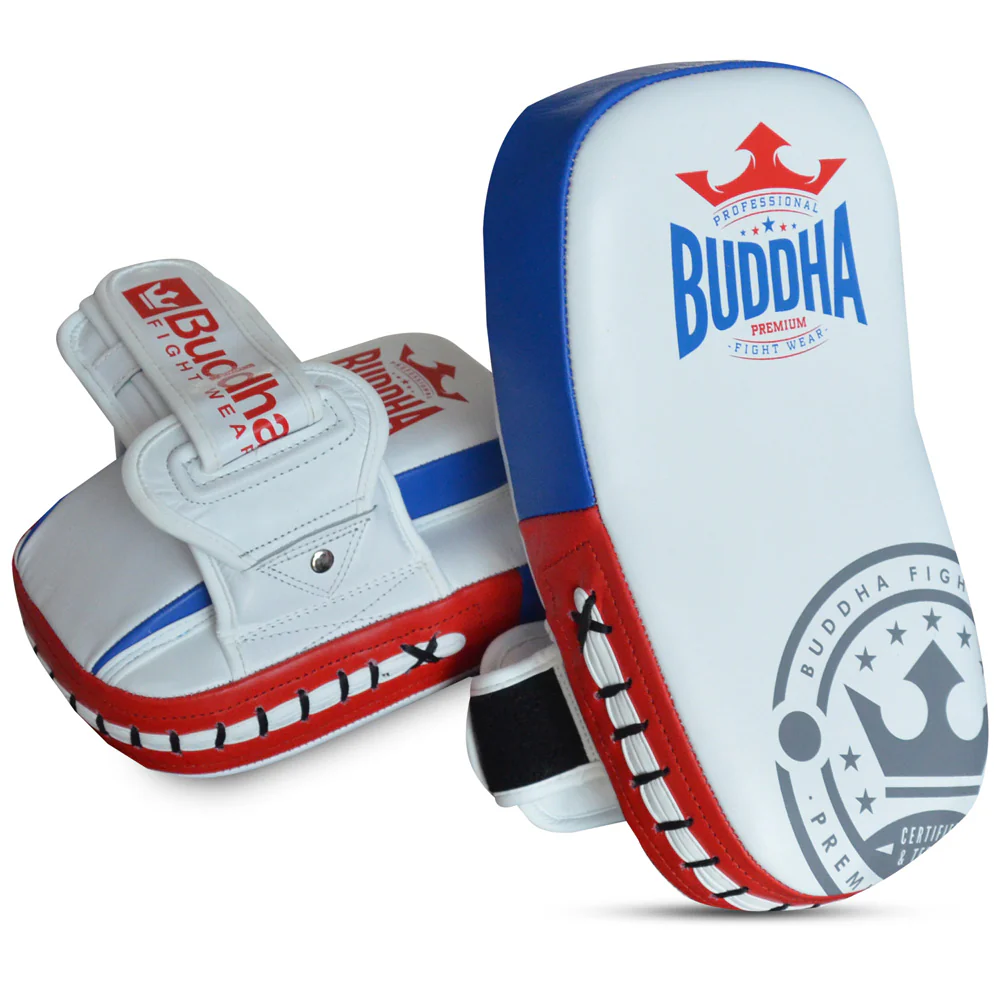 Paos Curvos Buddha Manoplas de treino Buddha branca, azul e vermelha com logótipos e detalhes em couro sintético