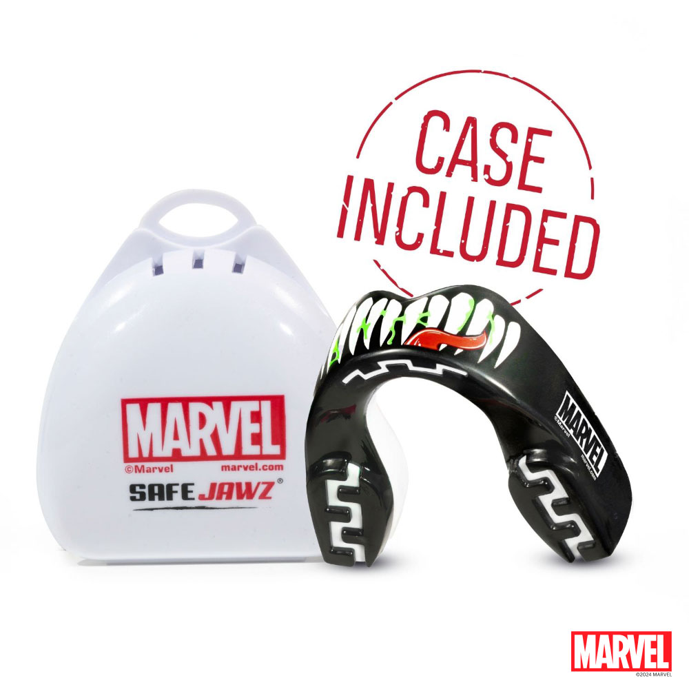 Bocal SAFEJAWZ Marvel Venom Protetor bucal preto com desenhos de dentes e estojo branco com logo Marvel