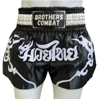 Calções de boxe pretos com detalhes brancos e etiqueta Brothers Combat