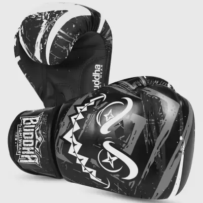 Luvas de boxe pretas com rosto estilizado e marca Buddha Fight Wear