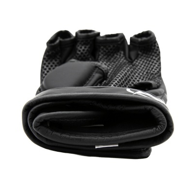 Luvas desportivas pretas sem dedos com padrão de malha e acolchoamento