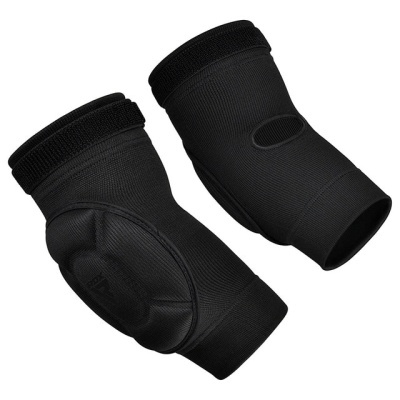 Cotoveleiras pretas com fecho de velcro e almofadamento