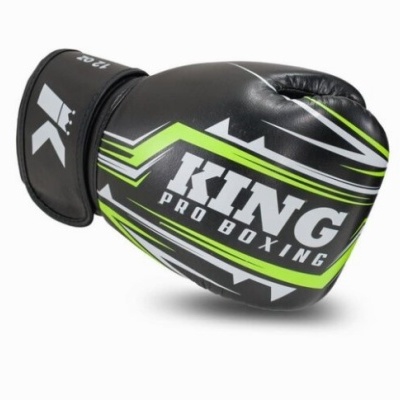 Luva de boxe preta com inscrições KING PRO BOXING e fecho em velcro