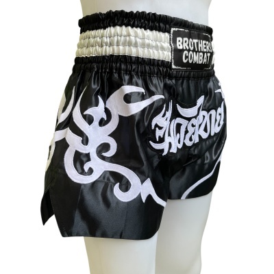 Calções de boxe Muay Thai pretos com padrões brancos e cós elástico