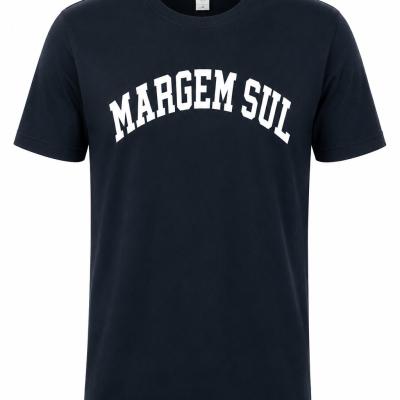 T-shirt azul escuro com texto branco MARGEM SUL.