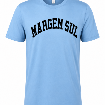 T-shirt azul clara com texto preto MARGEM SUL