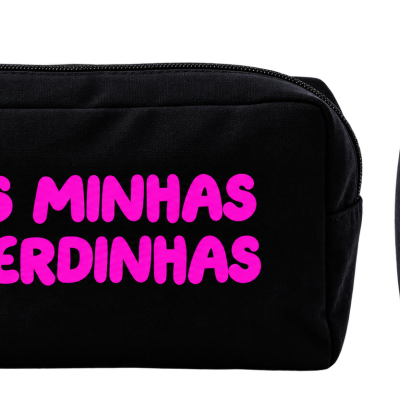 Necessaire preta com texto rosa AS MINHAS MERDINHAS