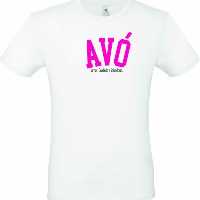 T-shirt branca com texto cor-de-rosa AVÓ e frase Amor, Cuidado e Sabedoria