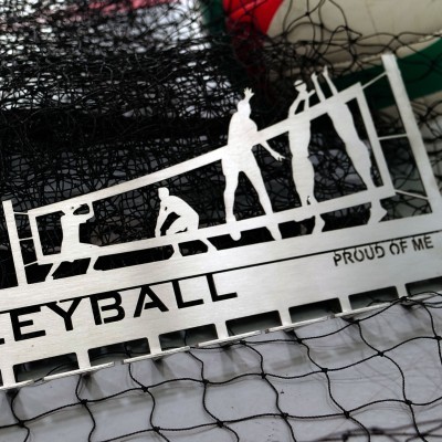 Medalheiro metálico prateado com figuras de voleibol em rede preta e bola colorida