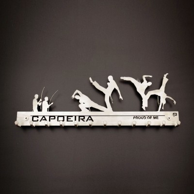 https://www.proudfactory.pt/product/porta-medalhas-capoeira