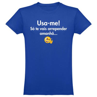T-shirt azul com texto e emoji impresso