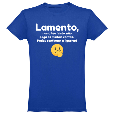 T-shirt azul com texto branco e emoji pensativo.