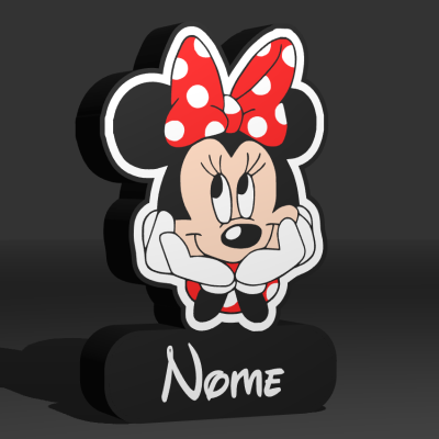 Decoração Minnie Mouse com laço vermelho e texto NOME em pedestal preto